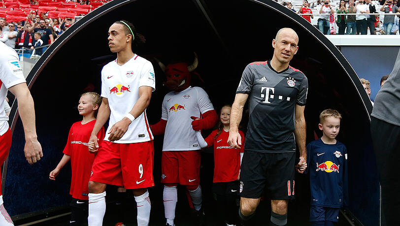 Das letzte Aufeinandertreffen konnten die Bayern spektakulär für sich entscheiden - damals gewannen die Münchner mit 5:4. Das letzte Aufeinandertreffen konnten die Bayern spektakulär für sich entscheiden - damals gewannen die Münchner mit 5:4.