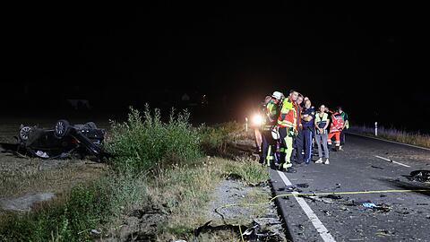 Die Feuerwehr sprach von einem "Tr&uuml;mmerfeld".