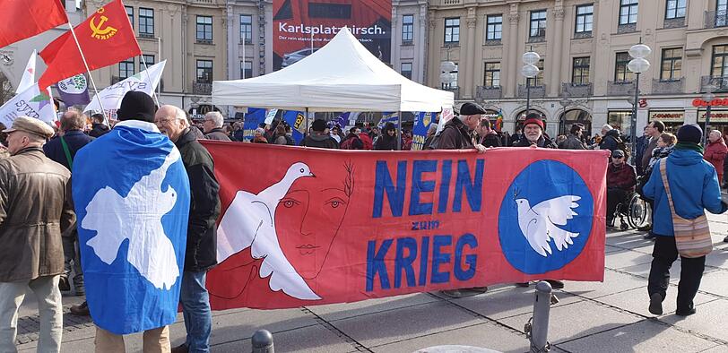Bilder von der Demo gegen die Sicherheitskonferenz in München.