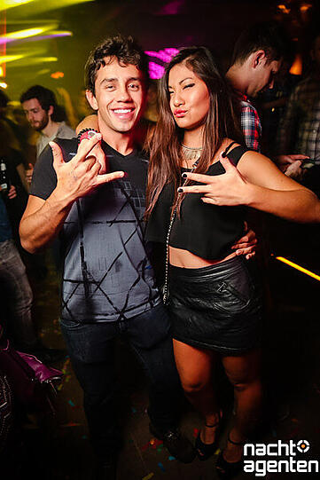 Klicken Sie sich durch die Partybilder aus den Münchner Clubs von Samstagabend. Finden Sie sich wieder?