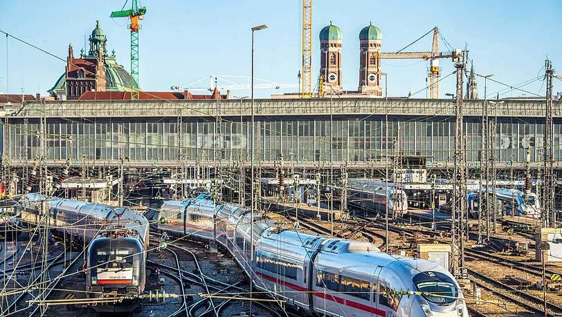 Die Bahnhöfe der Landeshauptstadt München schneiden in Bayern am schlechtesten ab, geht es nach einem Ranking der Bayerischen Eisenbahngesellschaft (BEG). Die Bahnhöfe der Landeshauptstadt München schneiden in Bayern am schlechtesten ab, geht es nach einem Ranking der Bayerischen Eisenbahngesellschaft (BEG).