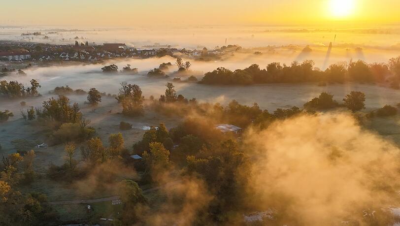 Nebel ist typisch für den Herbst. (Symbolbild)