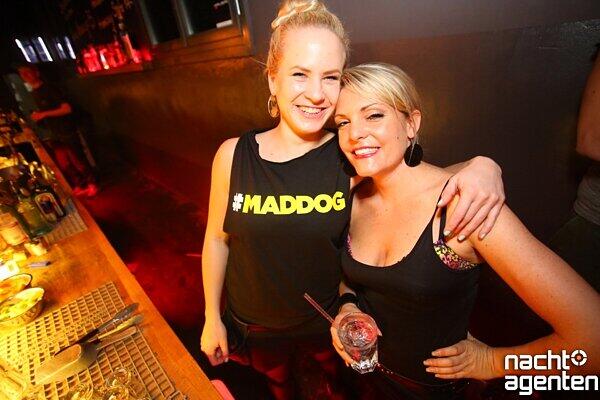 Am Freitag heizte DJ Yoda den Partypeople im Crux so richtig ein. Mehr Bilder unter: www.nachtagenten.de