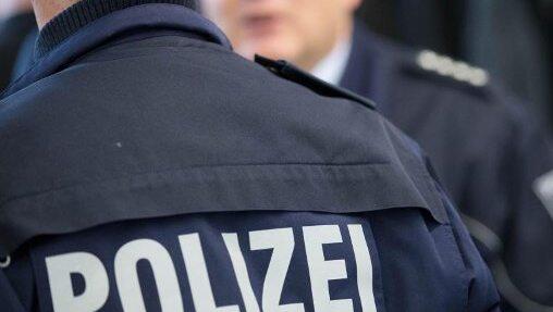 Ein Unbekannter schlug dem Bürgermeister von hinten mit einem Knüppel oder einem Kantholz auf den Kopf. Foto: Friso Gentsch/Archiv Ein Unbekannter schlug dem Bürgermeister von hinten mit einem Knüppel oder einem Kantholz auf den Kopf. Foto: Friso Gentsch/Archiv