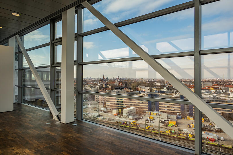 Einzigartige Aussicht nach Norden und nach Süden.