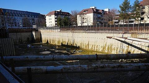 Hier gibt es nichts zu sehen: das Sendlinger Loch.