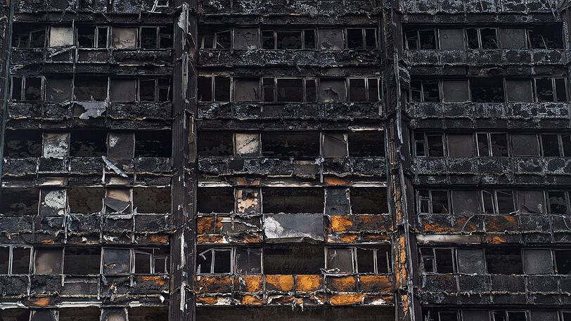 Bei dem Brand im Grenfell Tower am 14. Juni kamen mindestens 80 Menschen ums Leben.