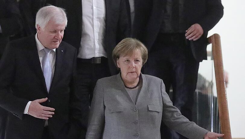 Ministerpräsident Horst Seehofer und Bundeskanzlerin Angela Merkel in Berlin. Ministerpräsident Horst Seehofer und Bundeskanzlerin Angela Merkel in Berlin.