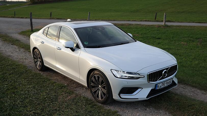 Elegante Mittelklasse-Limousine im 4,76 Meter-Format: der Volvo S60 kommt neuerdings aus den USA.