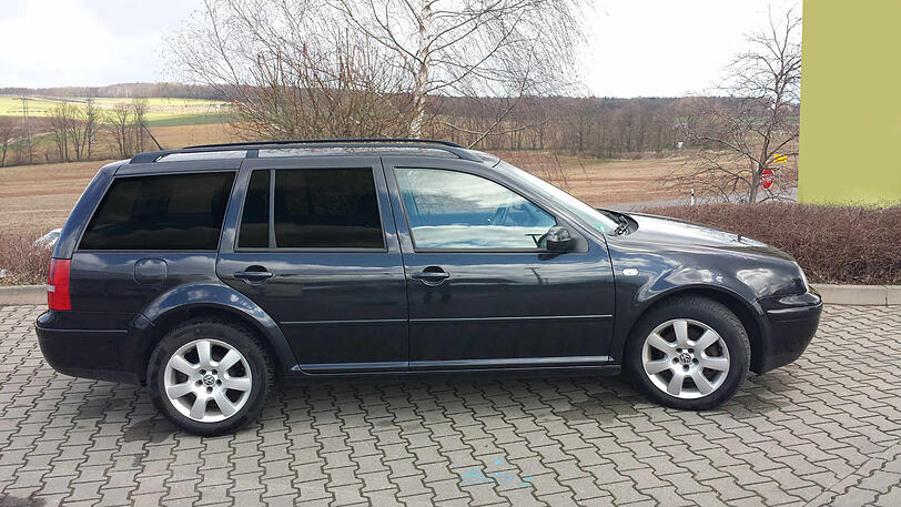 Nach der Tat flüchteten sie mit einem VW.