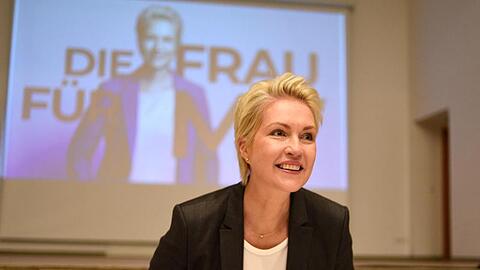 Manuela Schwesig kündigt Koalitionsverhandlungen mit der Partei Die Linke an.