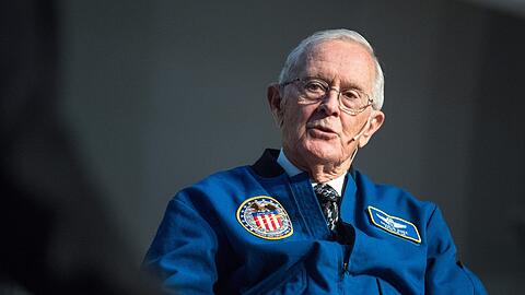 Charles Duke ist einer von nur vier Menschen, die auf dem Mond waren und noch davon berichten können.