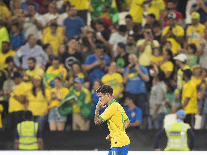 Brasiliens Philippe Coutinho feiert sein Tor zum 2:0. Foto: Lucas Figueiredo/CBF Official/dpa