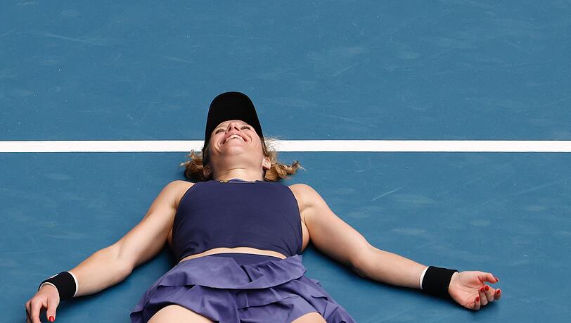 Laura Siegemund kann ihren Zweitrunden-Triumph kaum fassen