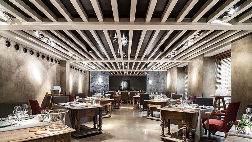 Das Atelier im Bayerischen Hof bietet saisonale Gourmetk&uuml;che, zwei Michelin-Sterne und vier Hauben im Gault&Millau.