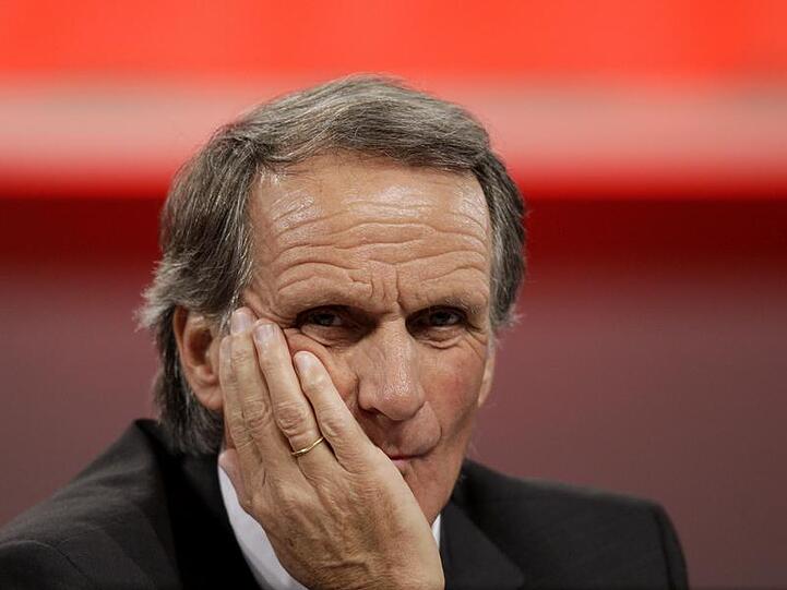 ... genau so wenig wie mit Wolfgang Overath. Der findet aber: "Guter Name."
