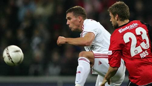 So engagiert Lukas Podolski noch spielt, es läuft derzeit wenig zusammen beim Bayern-Stürmer. So engagiert Lukas Podolski noch spielt, es läuft derzeit wenig zusammen beim Bayern-Stürmer.