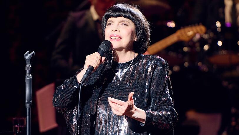 Mireille Mathieu wird unter anderem in Chemnitz und Berlin auf der Bühne stehen. Mireille Mathieu wird unter anderem in Chemnitz und Berlin auf der Bühne stehen.