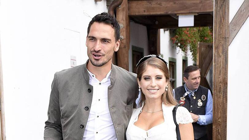 Das perfekte Dirndl-Dekolleté - Cathy Hummels weiß, wie das geht