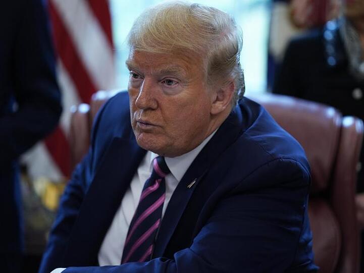 US-Donald Trump hat mit wütenden Tweets auf einen Artikel in der New York Times reagiert.