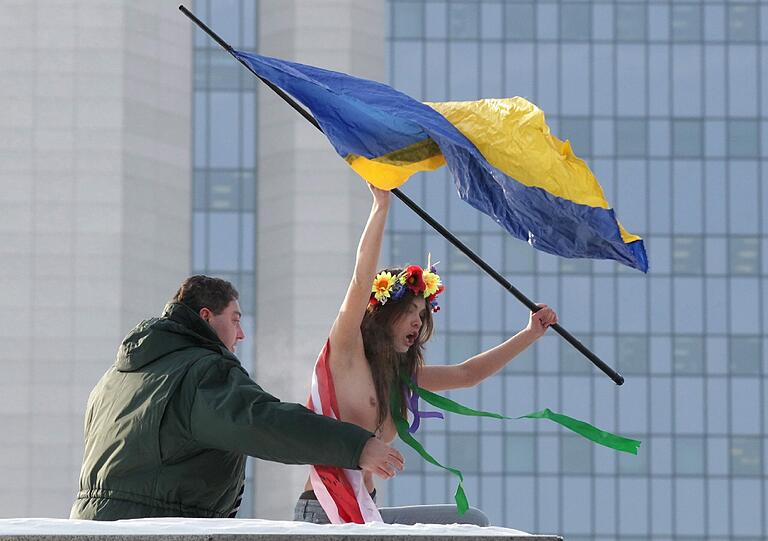 Nacktprotest bei minus 22 Grad: Femen kämpft für niedrige Gaspreise