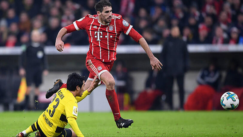JAVI MARTINEZ NOTE 3 - 
Glänzte mal wieder in seiner Paraderolle auf der Sechs als Abräumer vor der Abwehr. Tat das zeikampfstark und souverän in der Defensive.