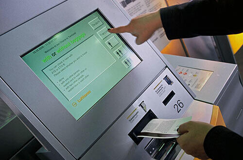 Check-In-Automat: Gepäckaufgabe, Foto: Lufthansa