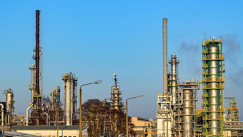 Erleichterung bei der &Ouml;lraffinerie PCK im Nordosten Brandenburgs: Die deutschen Rosneft-T&ouml;chter sind dauerhaft von den US-&Ouml;lsanktionen ausgenommen. (Archivbild)