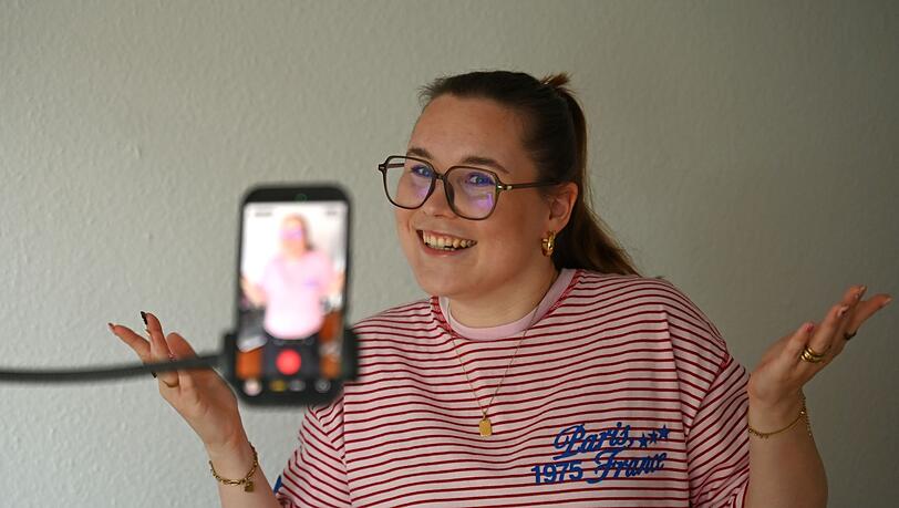 Angefangen hat Sarah Fabians UGC-Karriere mit Videoideen auf ihren eigenen Instagram- und TikTok-Kanälen. Angefangen hat Sarah Fabians UGC-Karriere mit Videoideen auf ihren eigenen Instagram- und TikTok-Kanälen.