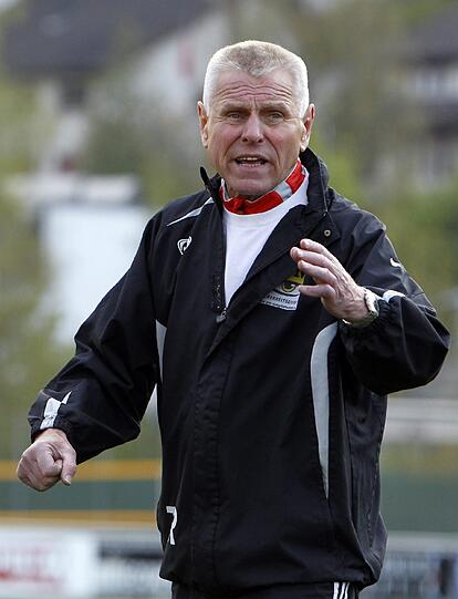Konietzka beim Training des FC Ebikon. Das Bild entstand im April 2011 in der Nähe von Luzern.