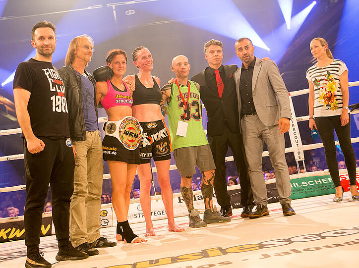 Smolik und Lang siegen: Die Bilder von der Fight Night in München zum Durchklicken.