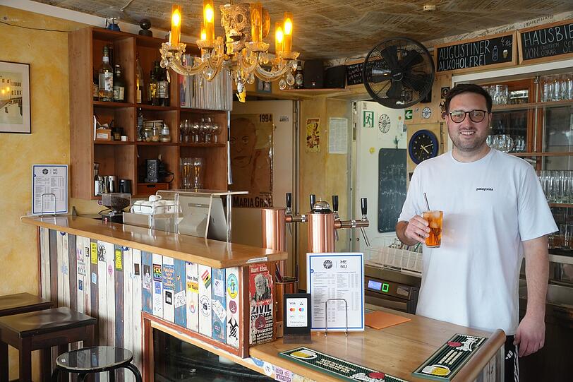 Lukas Benkert ist der Chef vom Café Schaumamoi in Giesing. Lukas Benkert ist der Chef vom Café Schaumamoi in Giesing.