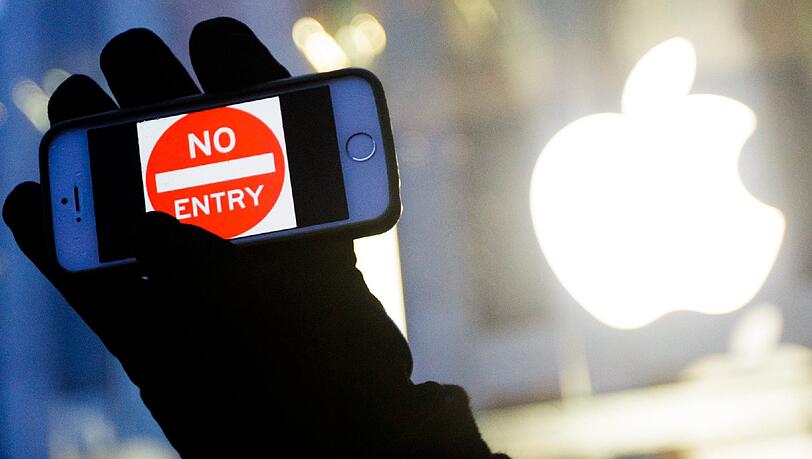 Das FBI hat das iPhone des Attentäters von San Bernardino auch ohne die Hilfe von Apple geknackt. Das FBI hat das iPhone des Attentäters von San Bernardino auch ohne die Hilfe von Apple geknackt.
