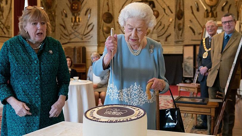 Queen Elizabeth II. sollte am Samstag unter anderem eine Torte anschneiden.