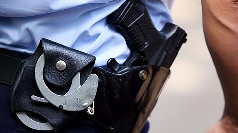 Die Polizei hat einen Tatverdächtigen festgenommen. (Symbolbild)