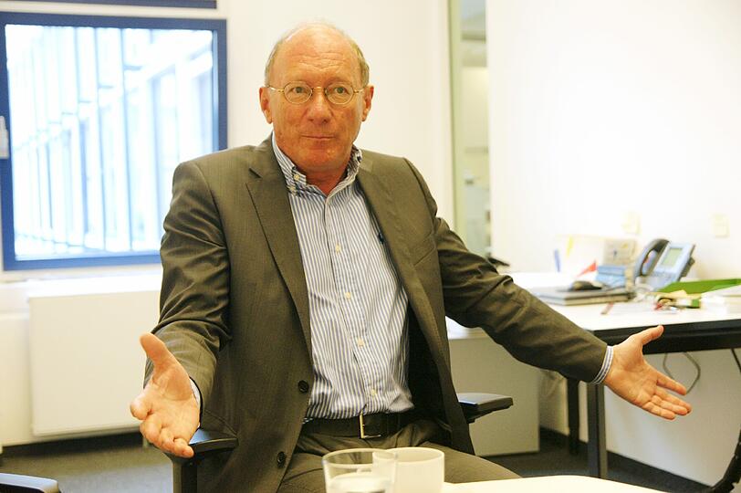 Die Sechzger haben Interesse an einem möglichen Stadion-Grundstück in Riem. Dort aber hat die Stadt andere Pläne. Vizepräsident Maget äußert sich skeptisch zum Thema.