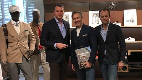 Schickes Trio: Marco Baldassari (M.), Markus Höhn (Geschäftsführender Gesellschafter Lodenfrey), Felix Müller (r., Herren Premium Lodenfrey).