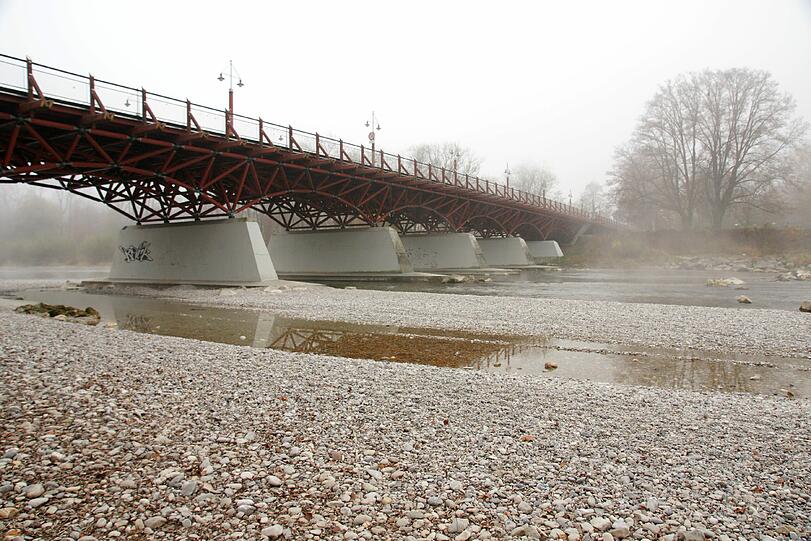 Die ausgetrocknete Isar im November 2011