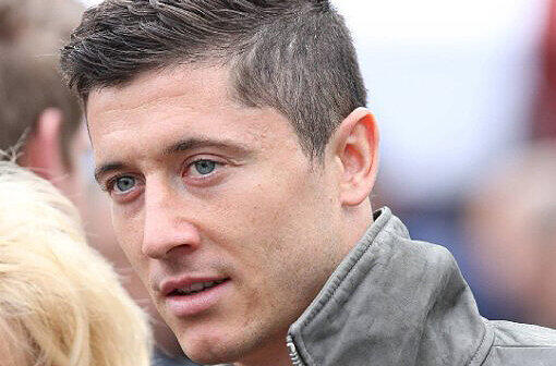 Wird von einem Fan beschuldigt: Noch-BVB-Star Robert Lewandowski.