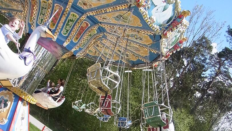 Auch das ist Harlaching: das Burschenfest an der Waldwiese. Auch das ist Harlaching: das Burschenfest an der Waldwiese.