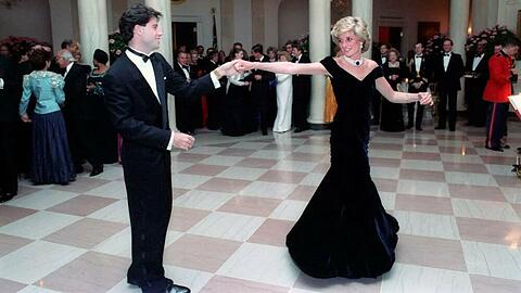 John Travolta und Prinzessin Diana beim gemeinsamen Tanz