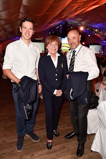 Felix Neureuther mit Mutter Rosi Mittermaier und Vater Christian Neureuther