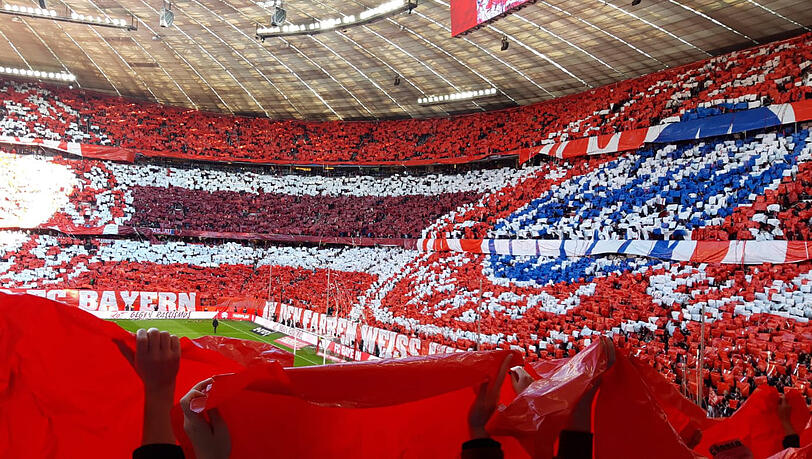 Beeindruckend: Die Choreo in der Allianz Arena vor dem Spiel gegen Augsburg. Beeindruckend: Die Choreo in der Allianz Arena vor dem Spiel gegen Augsburg.