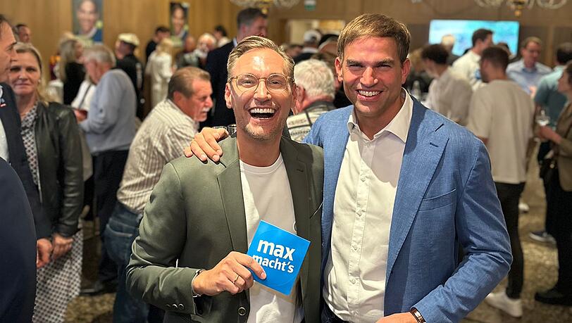 Über 38 Prozent der Stimmen konnte Maximilian Böltl (re.) holen. Die Freude bei ihm und Ehemann Thomas Gierling ist groß.