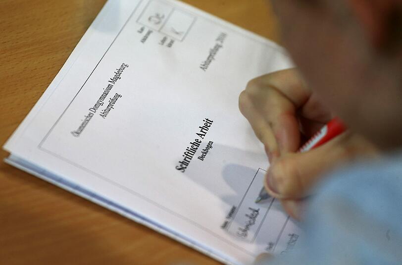 "Für ein sehr gutes Abitur muss man sich nach wie vor auf den Hosenboden setzen". Foto: Jens Wolf/Archiv