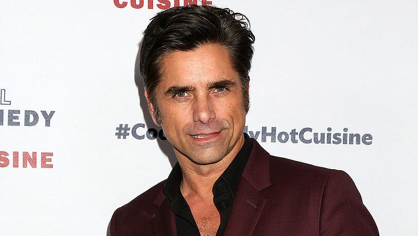 John Stamos übernimmt eine Rolle in der Musical-Adaption von "Arielle, die Meerjungfrau" John Stamos übernimmt eine Rolle in der Musical-Adaption von "Arielle, die Meerjungfrau"
