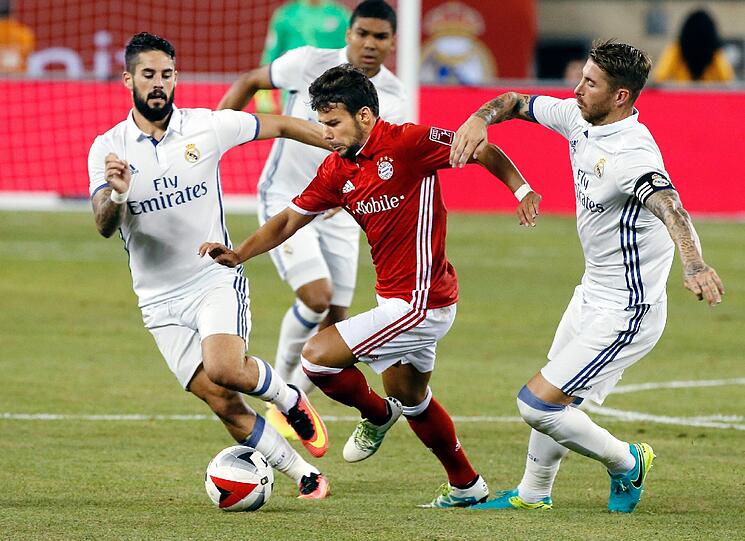 Der FC Bayern verliert das Testspiel gegen Real Madrid im ausverkauften MetLife Stadium in New York.