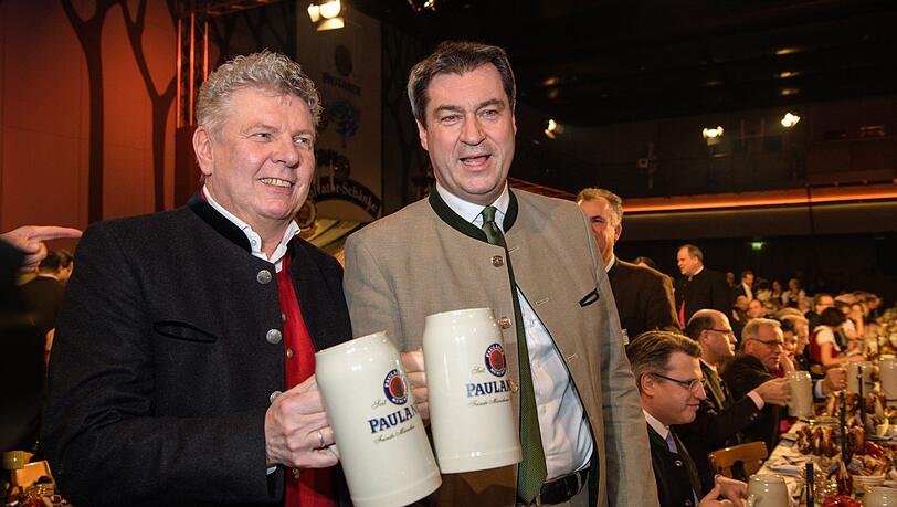 Auf München! Markus Söder macht OB Dieter Reiter derzeit fast täglich (Geld-)Angebote.