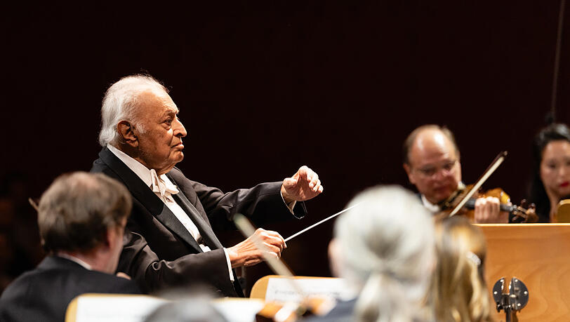 Zubin Mehta und das Bayerische Staatsorchester beim Festkonzert anl&auml;&szlig;lich des 90. Geburtstags des Dirigenten im Nationaltheater.