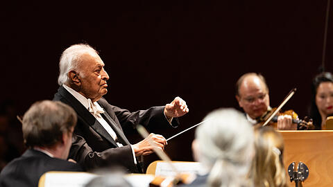Zubin Mehta und das Bayerische Staatsorchester beim Festkonzert anl&auml;&szlig;lich des 90. Geburtstags des Dirigenten im Nationaltheater.